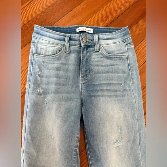 Flying Monkey Jeans - light wash straight legs with rips - Picture 3 of 7